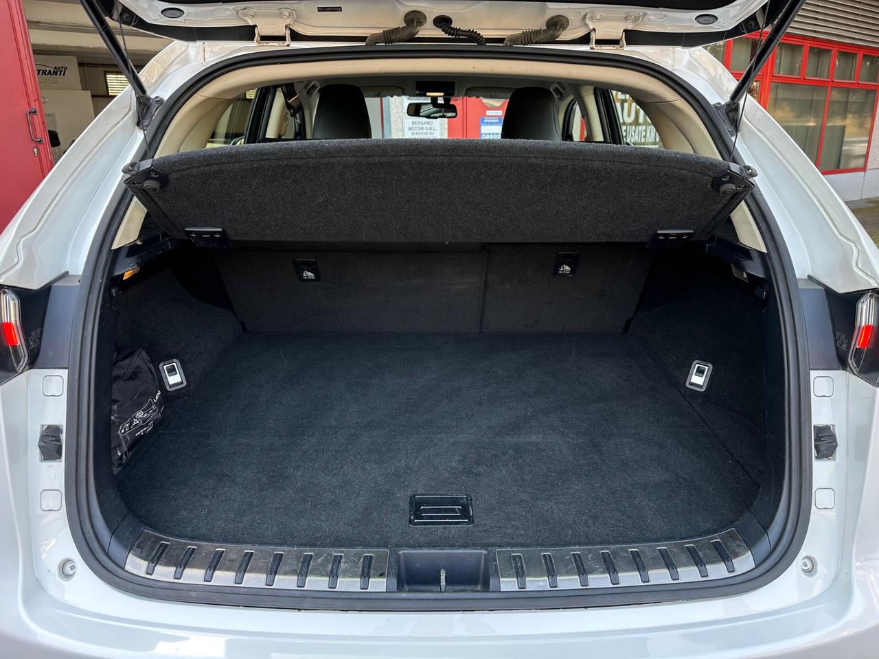 Lexus NX 300h 2.5 Executive cvt UNIPR.