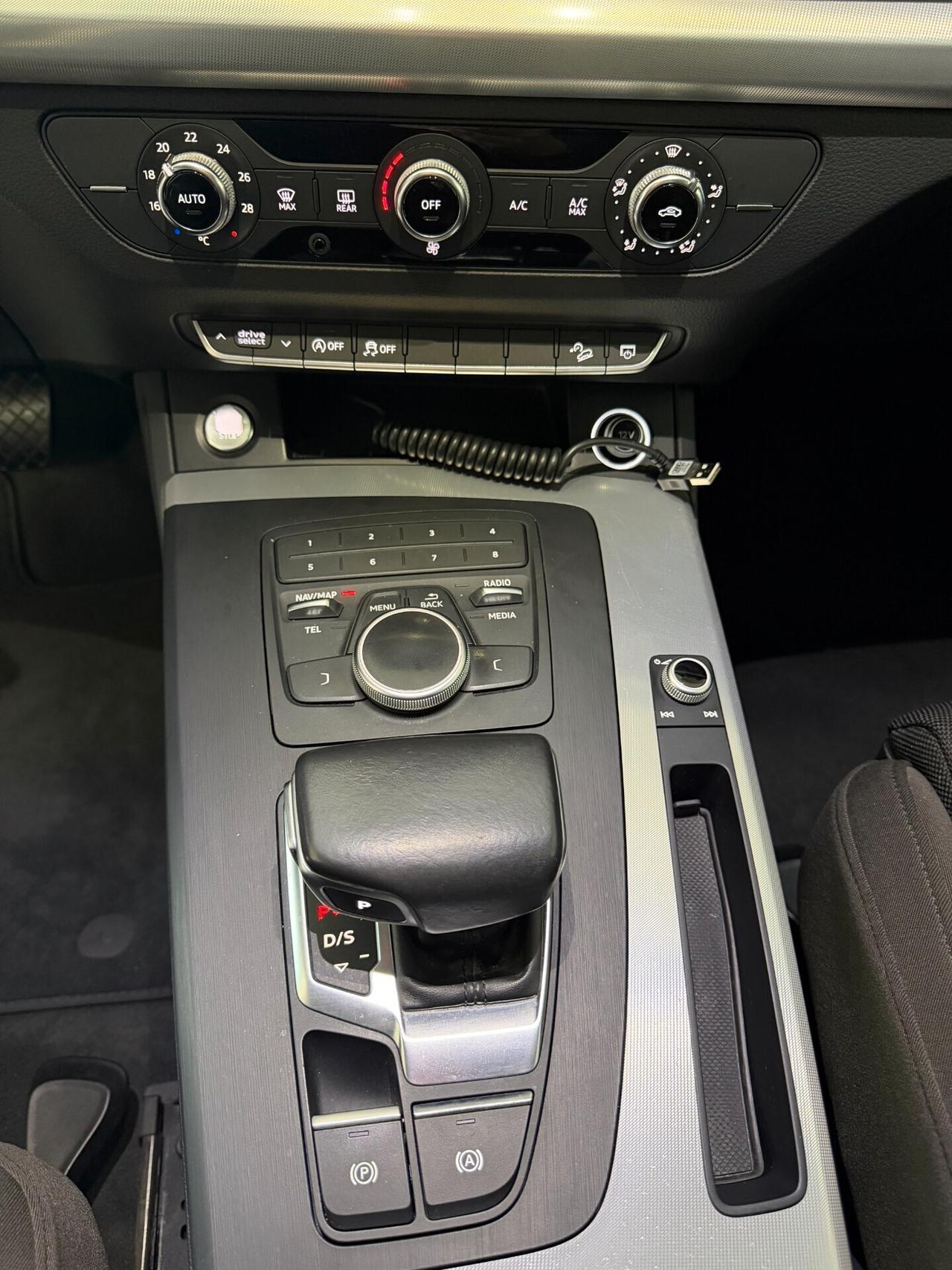 Audi Q5 2.0 TFSI quattro S tronic Business Sport KM 112000