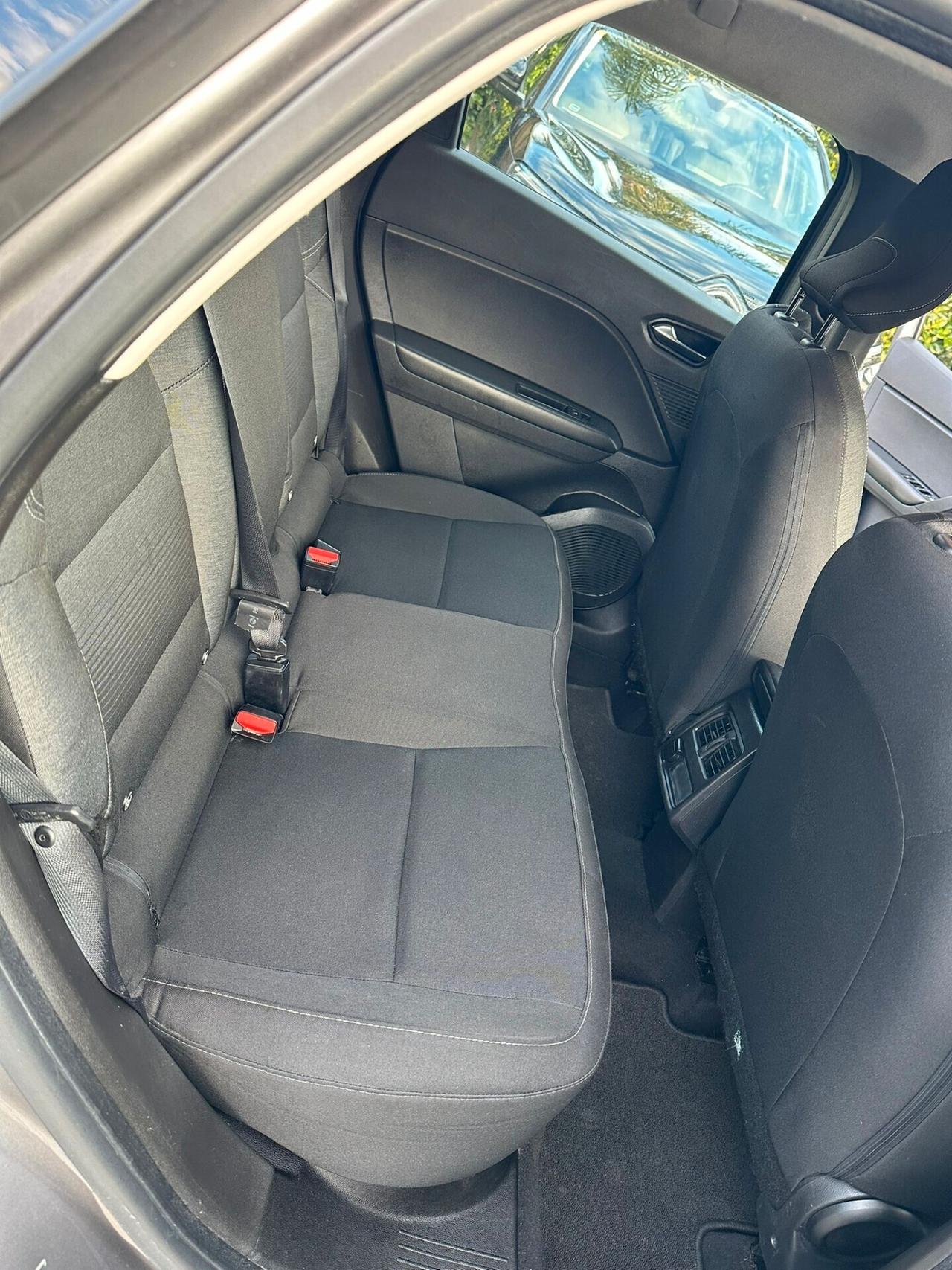 Renault Captur 1.5dCi 95 CV 2021 Business NAVIGATORE- FARI LED -SENS PARCHEGGIO