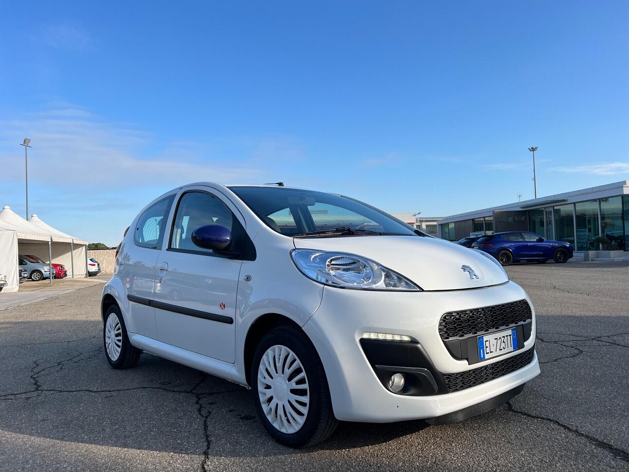 Peugeot 107 1.0 68CV 5p. SUPERGA - 2012