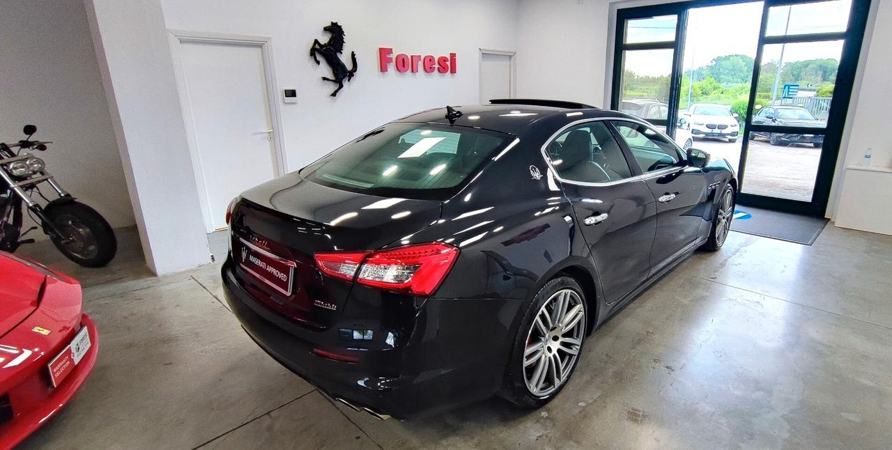 Maserati Ghibli V6 430 CV Q4 Gransport
