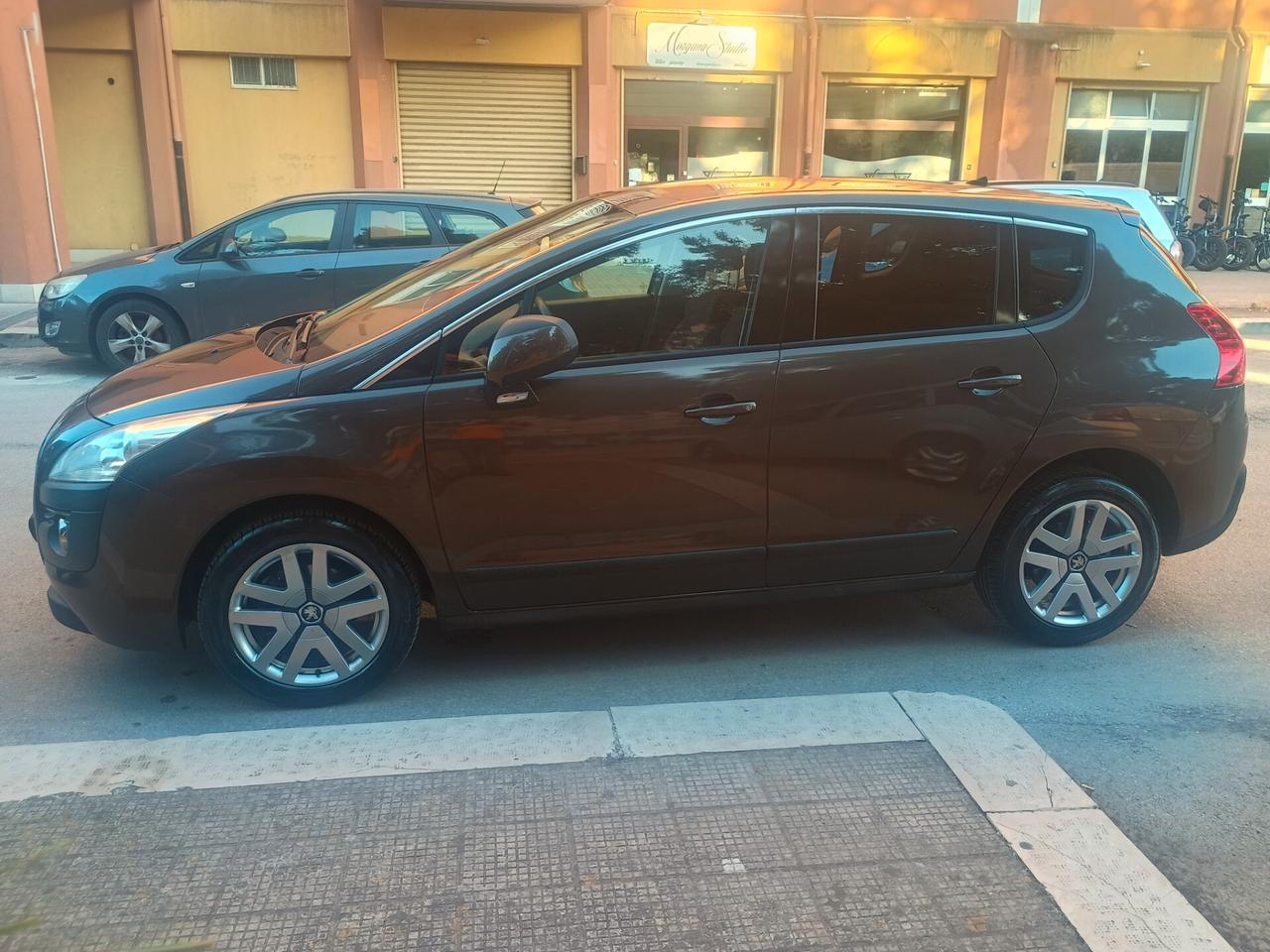 Peugeot 3008 1.6 HDi 115CV Business