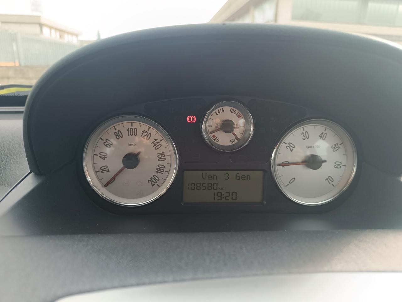 Lancia Ypsilon 1.2 SOLO 108.000 KM NEOPATENTATI