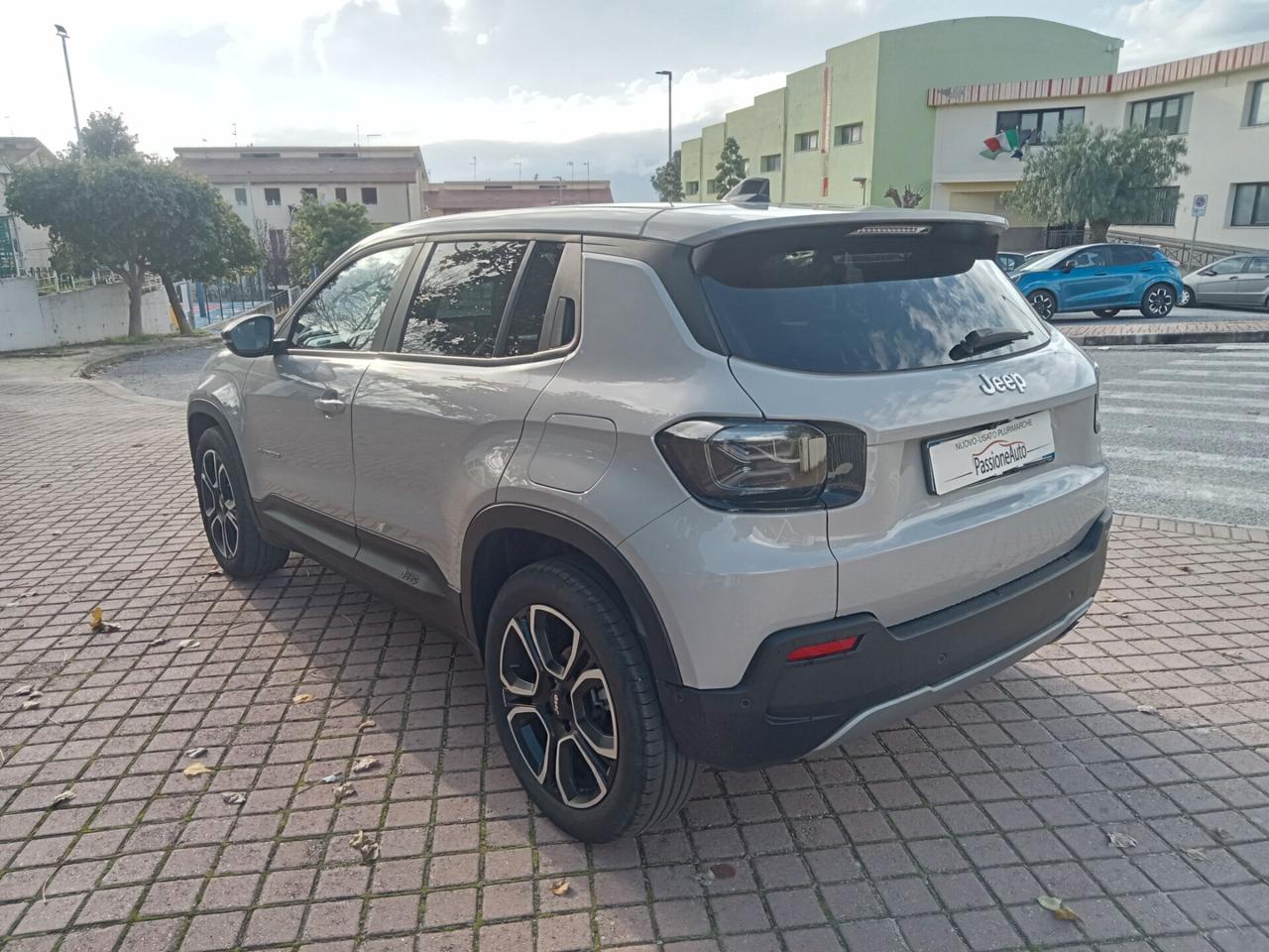 Jeep Avenger 1.2 Turbo 100 CV Summit 2025