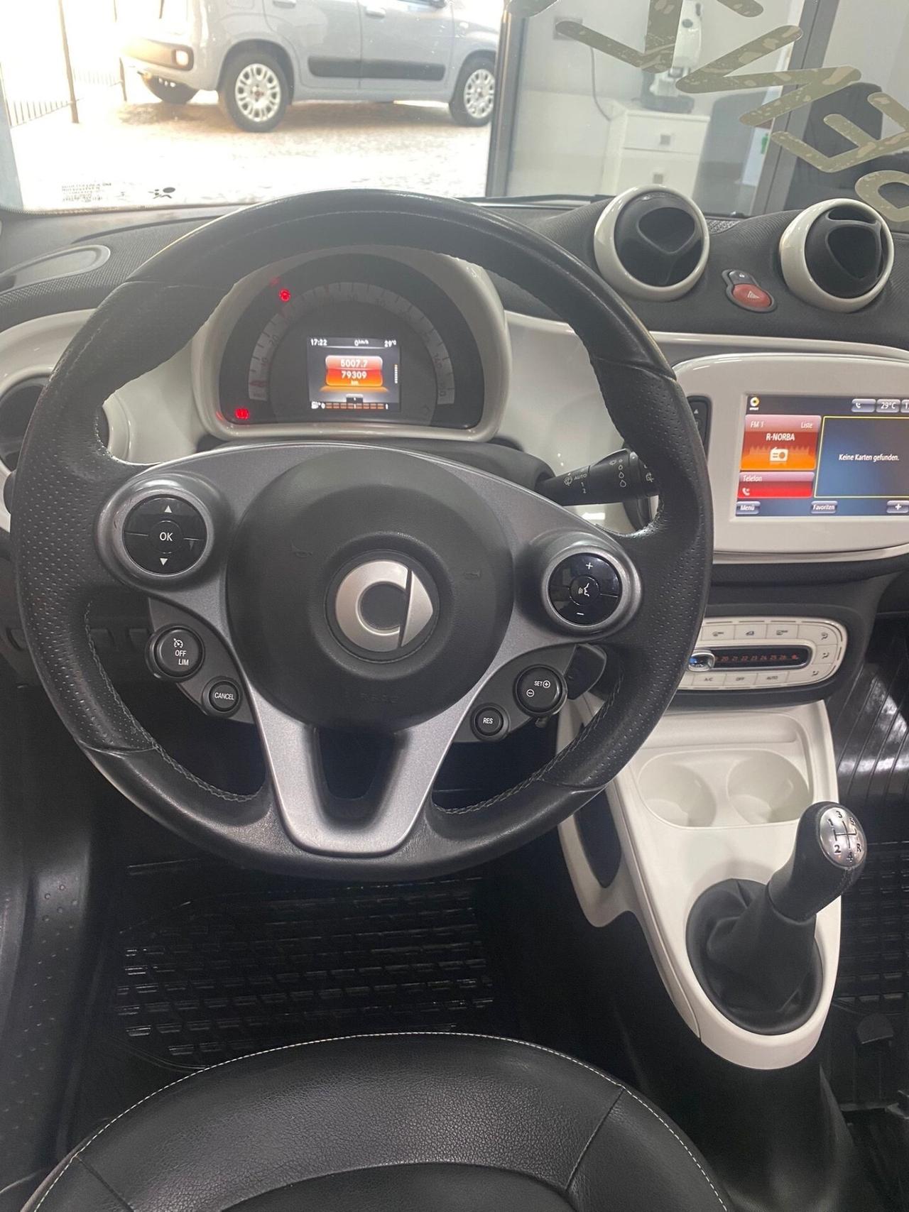 SMART FORFOUR 2015