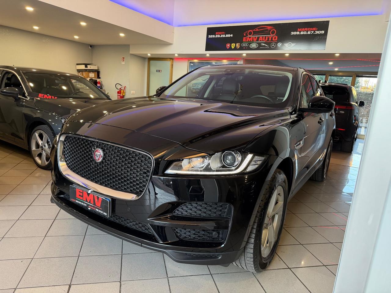 Jaguar F-Pace 2.0 D 180 CV AWD aut Chequered Flag