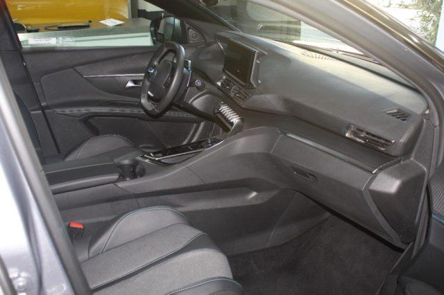 PEUGEOT 3008 BlueHDi 130 EAT8 Allure Pack