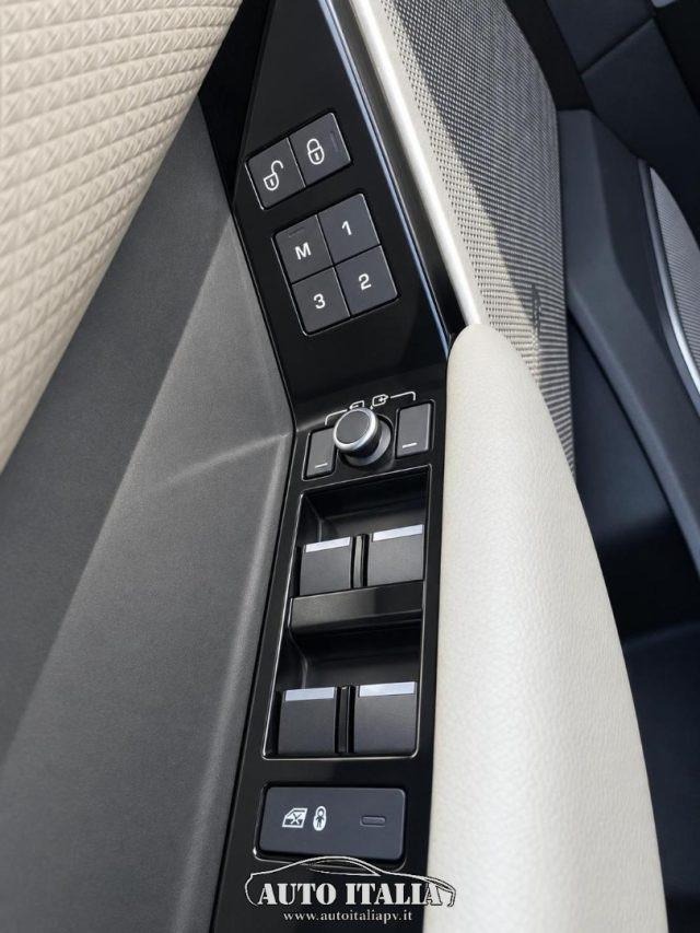 LAND ROVER Range Rover Velar 3.0 V6 SD6 300 CV First Edition