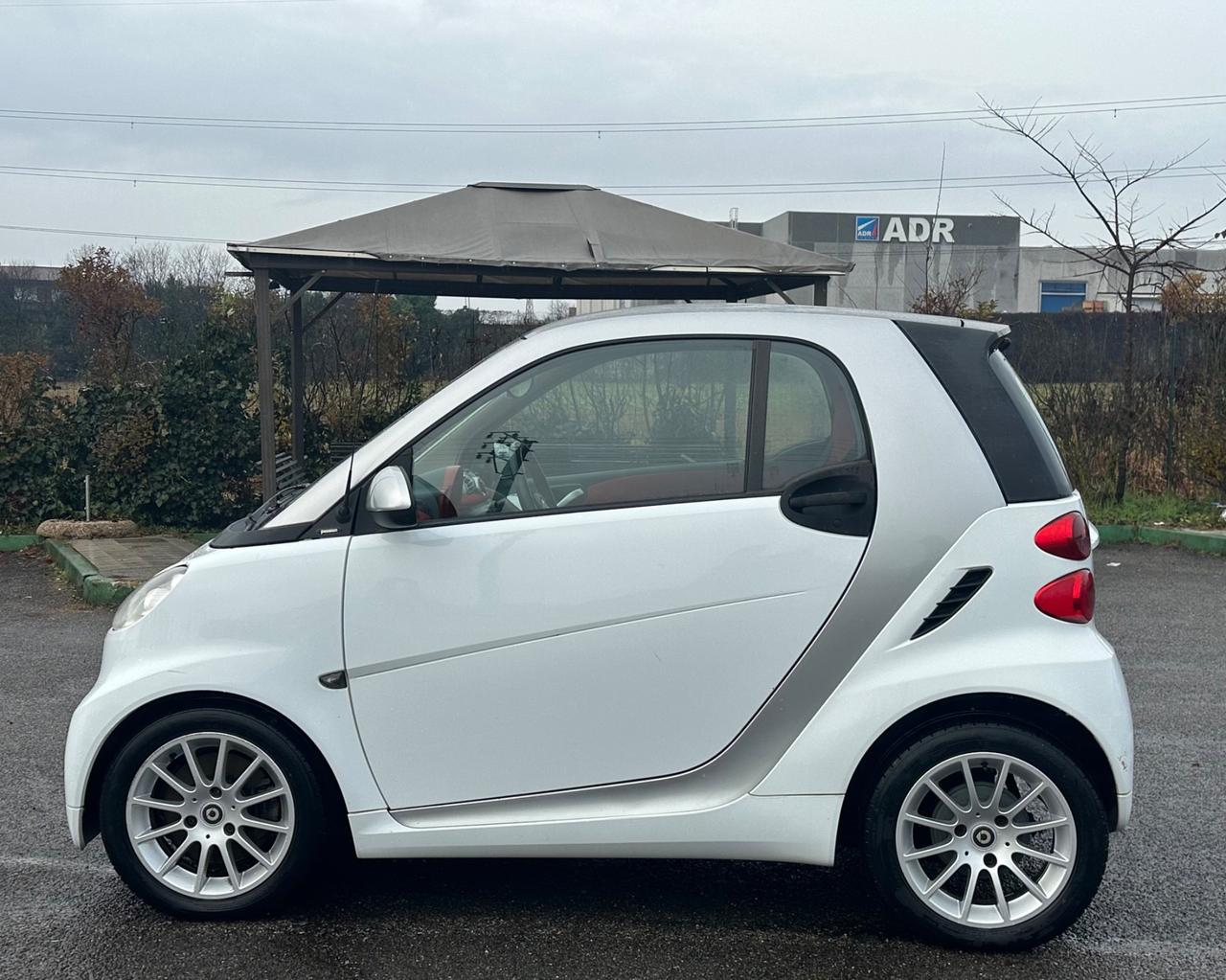 Smart ForTwo 1000 52 kW coupé pure