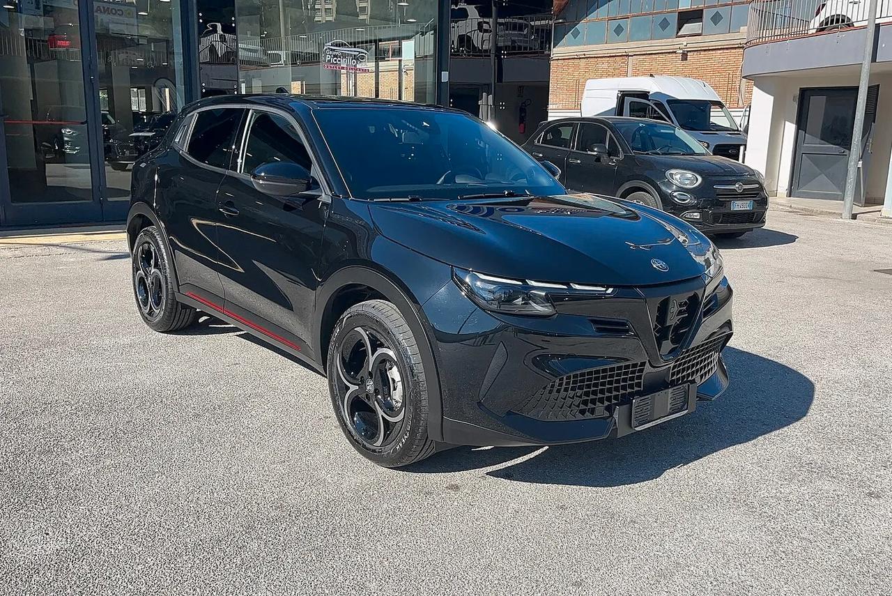 Alfa Romeo Junior 1.2 136 CV Hybrid eDCT6 Speciale