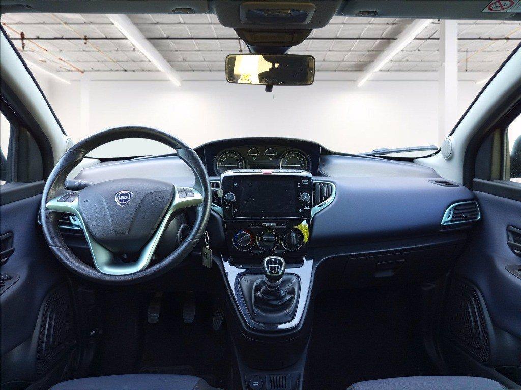 LANCIA Ypsilon 1.0 firefly hybrid Gold Plus s&s 70cv 5p.ti del 2024