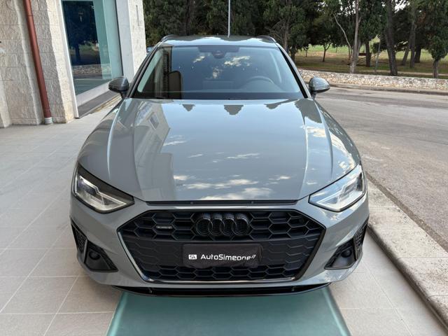 AUDI A4 Avant 40 2.0 TDI quattro S tronic S line edition.