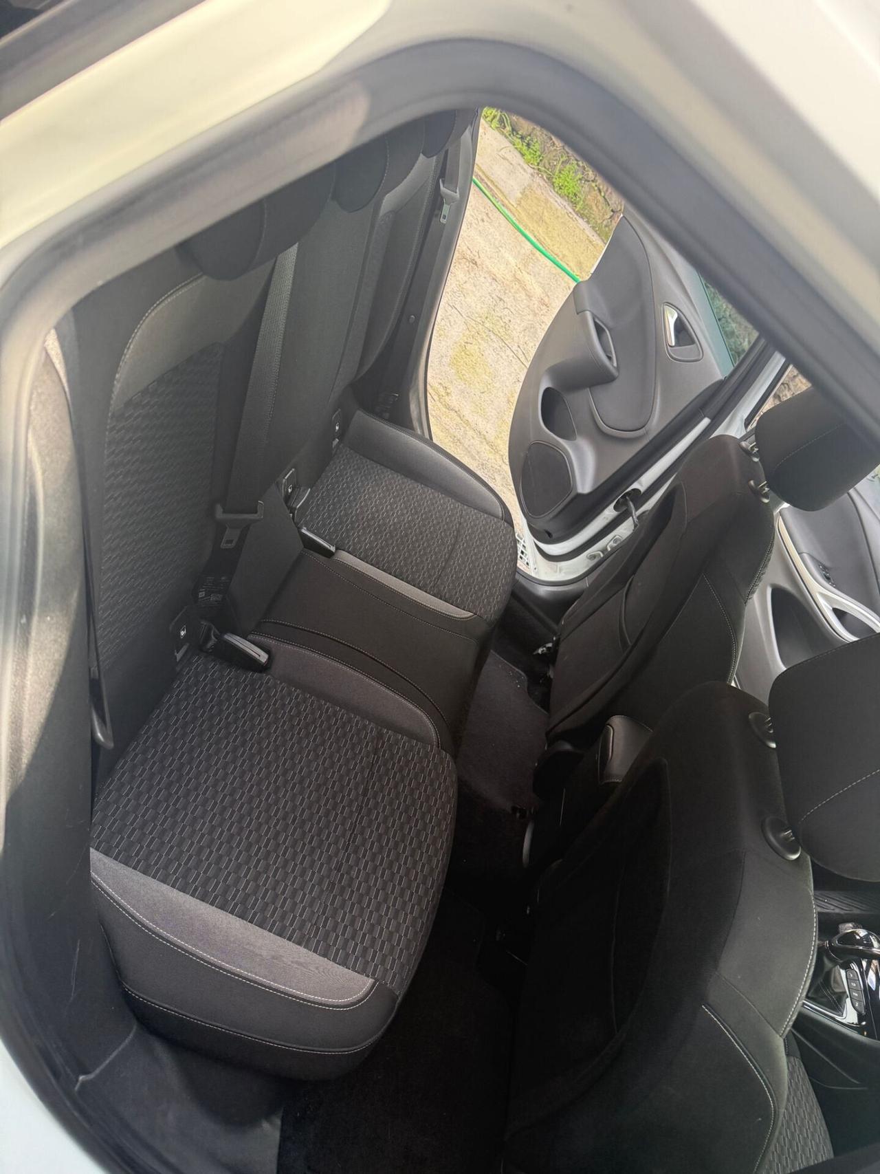 Opel Astra 1.5 CDTI 122 CV