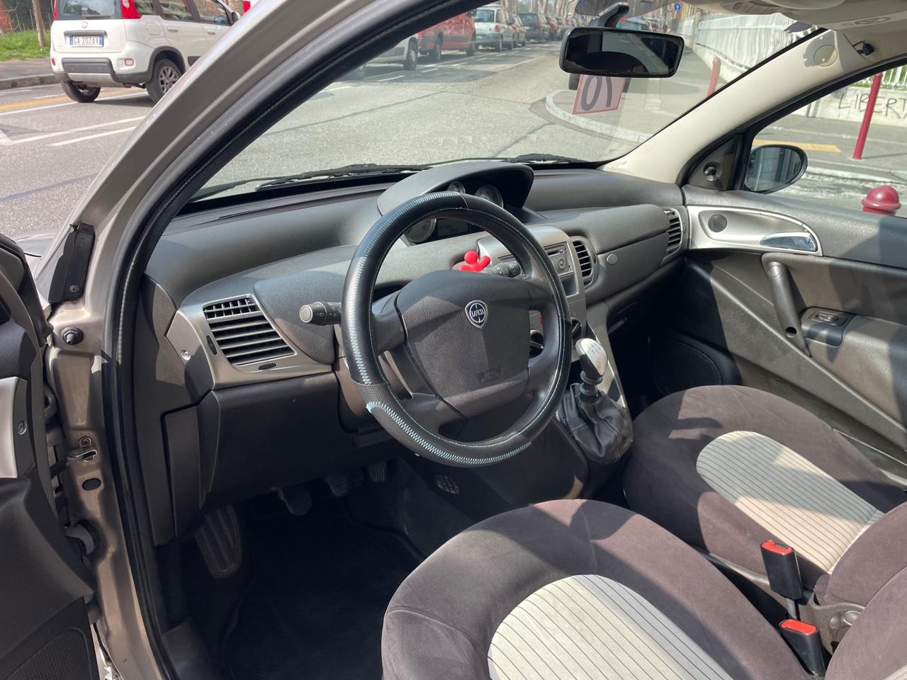 Lancia Ypsilon 1.2 BENZINA/1PROP/GARANZIA 12 MESI