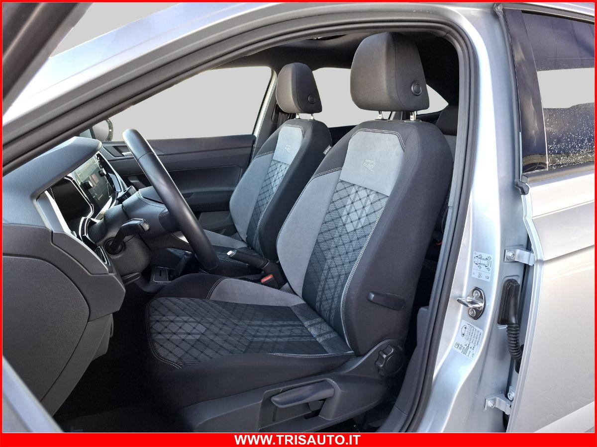 VOLKSWAGEN Taigo 1.0 TSI R-line NEOPATENTATI (TETTO APRIBILE)