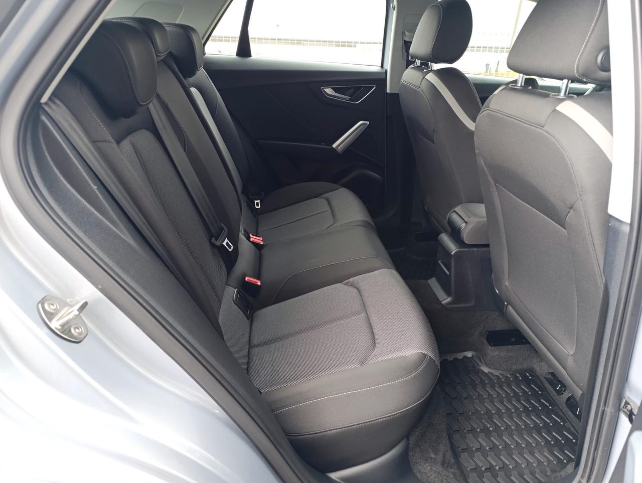 Audi Q2 30 1.6 TDI 116cv Admired - Service Completo Audi
