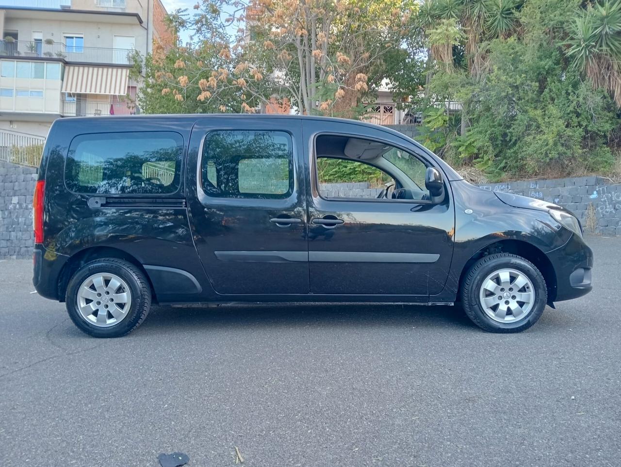 Mercedes-benz Citan Pianale ribassato con rampa disabili in carrozzina