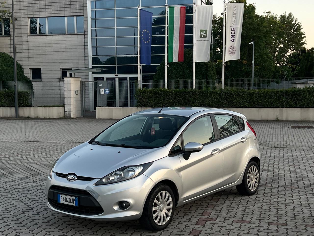 Ford Fiesta 1.4 TDCi 68CV 5 porte Titanium