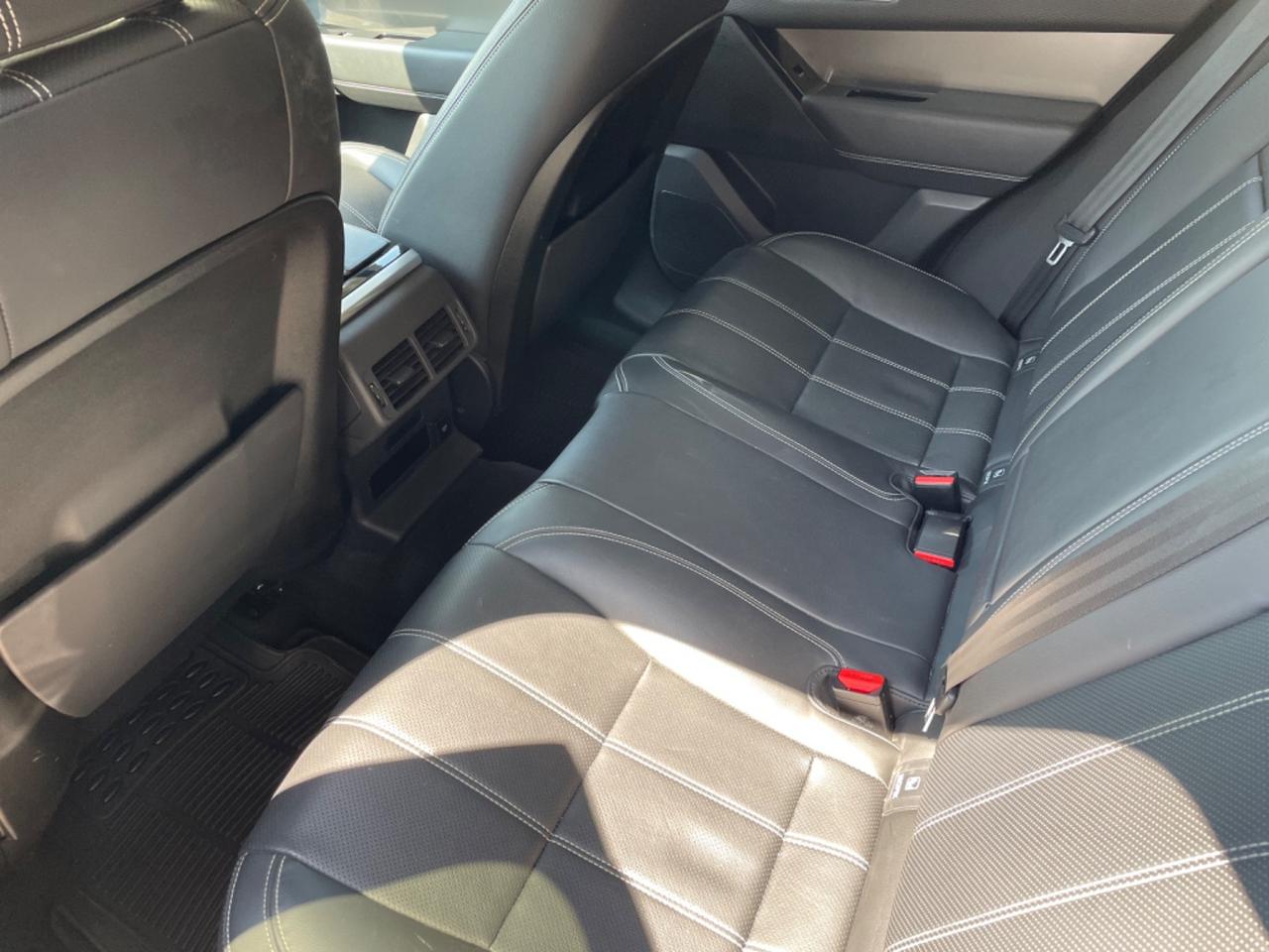 Land Rover Range Velar 2.0D I4 240 cv MY 2019