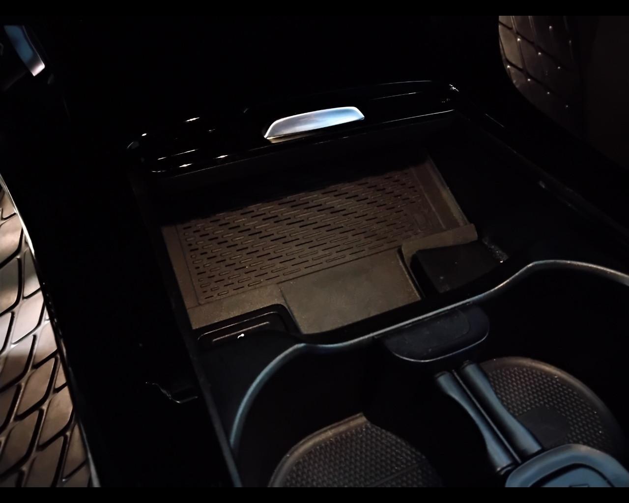 Mercedes-Benz CLA Coupe - C118 2023 - CLA Coupe 200 d AMG Line Advanced Plus auto