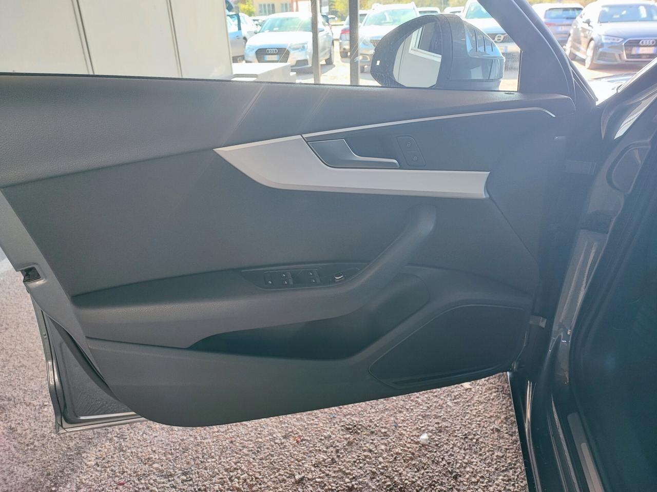 Audi A4 Avant 2.0 TDI 150 CV S tronic LINE EDITION