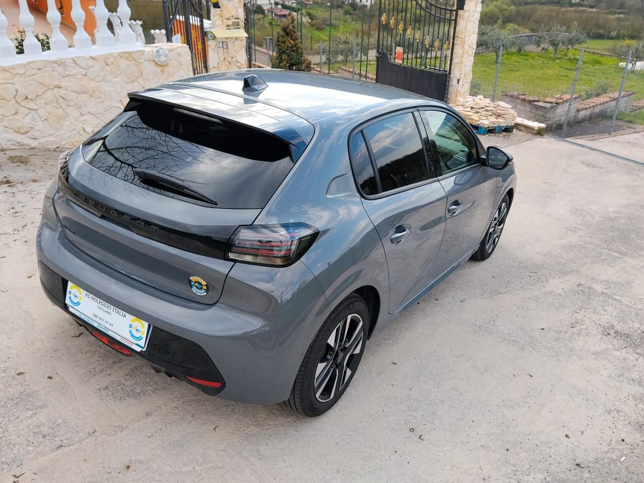 Peugeot 208 PureTech 100 Stop&Start 5 porte Allure