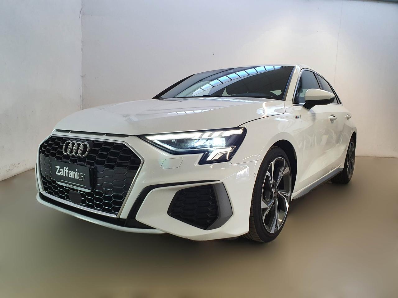 AUDI A3 4ª serie - A3 SPB 30 TDI S tronic S line edition