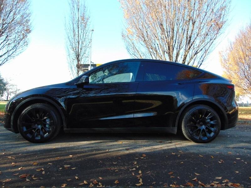 TESLA Model Y Model Y Long Range AWD
