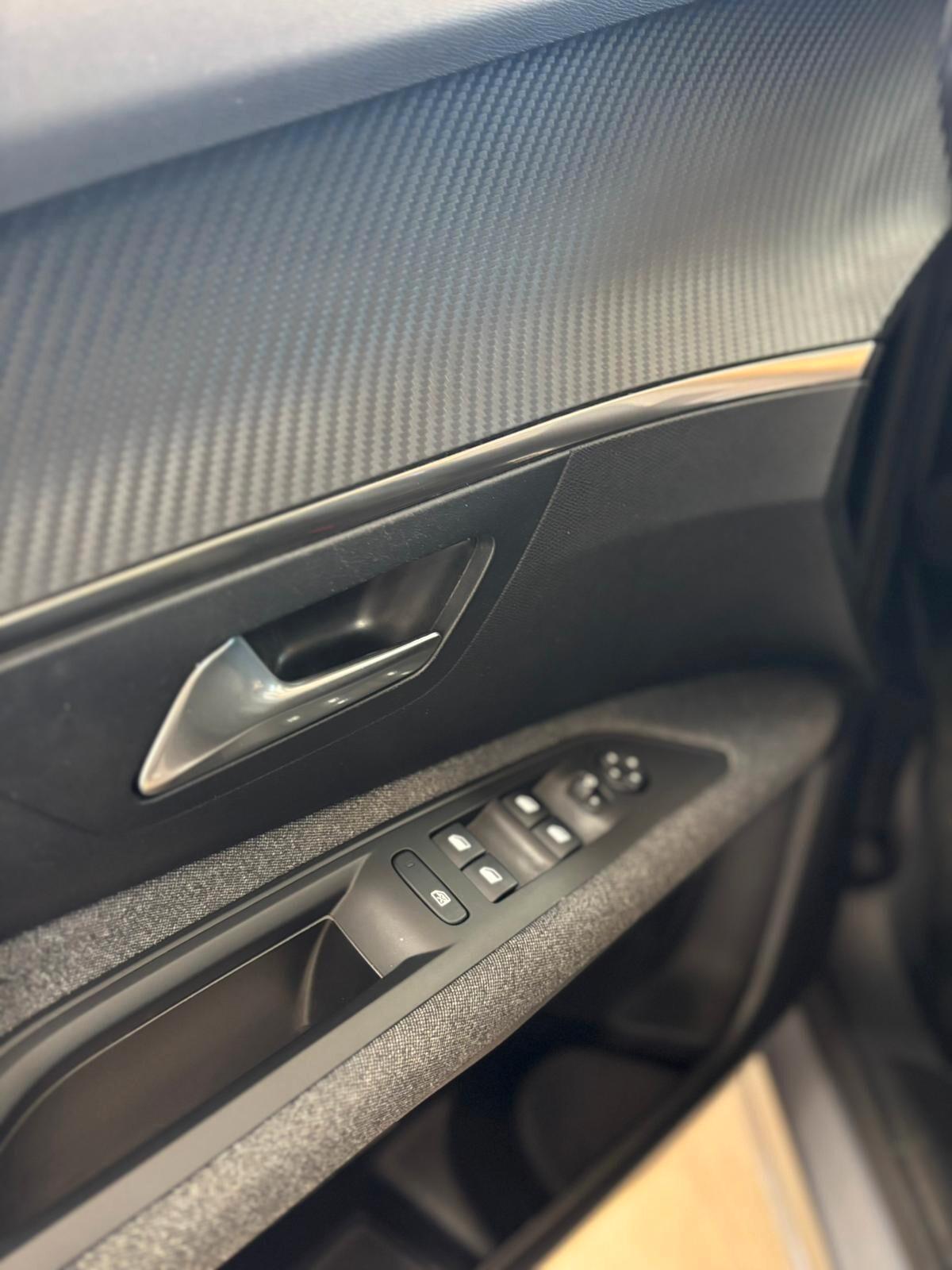 Peugeot 3008 BlueHDi 130 S&S Active Pack