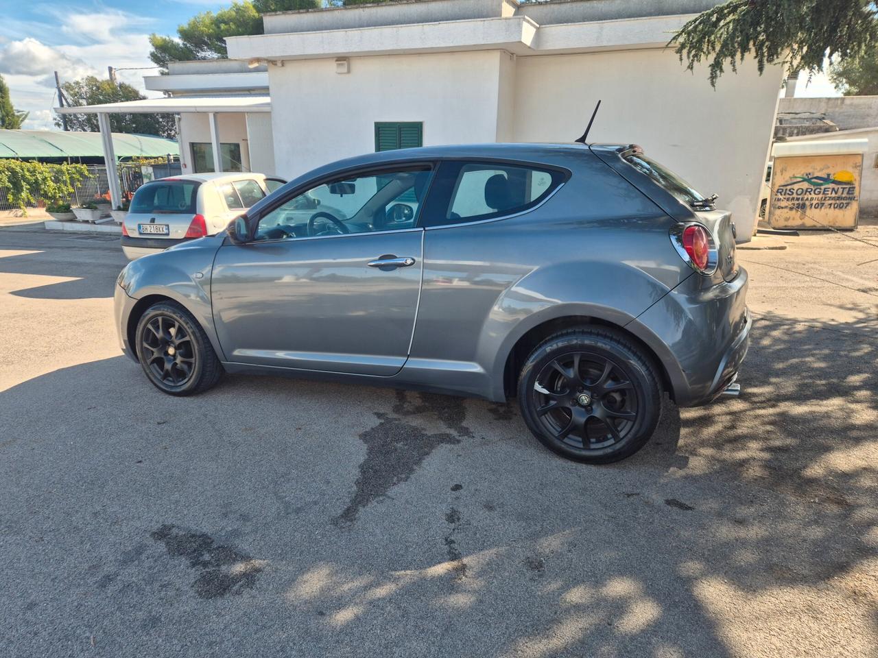 Alfa Romeo MiTo 1.6 JTDm 16V Distinctive Premium Pack