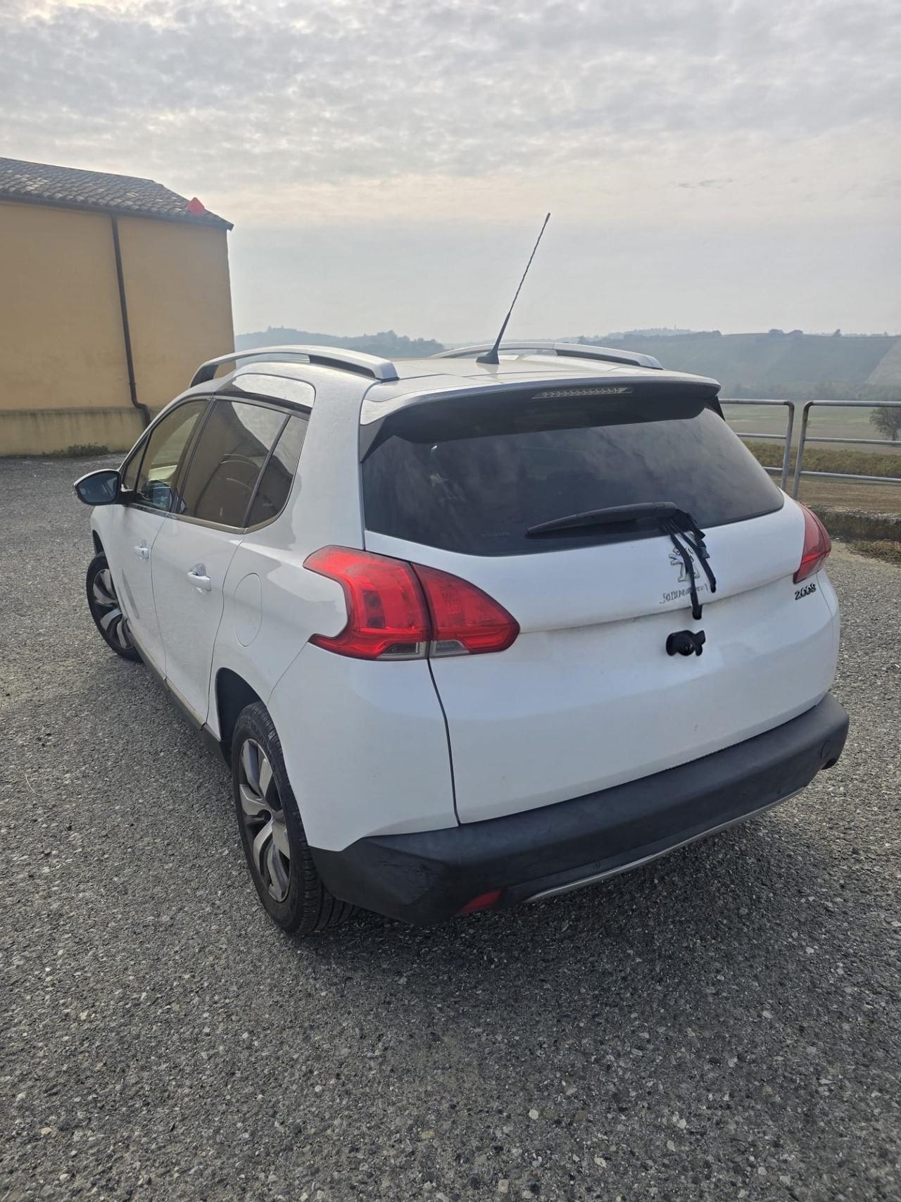 Peugeot 2008 1.6 e-HDi 92 CV Stop&Start robotizzato Allure tetto panoramico