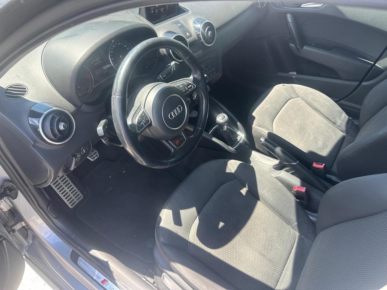 Audi A1 1.6 TDI S line edition plus