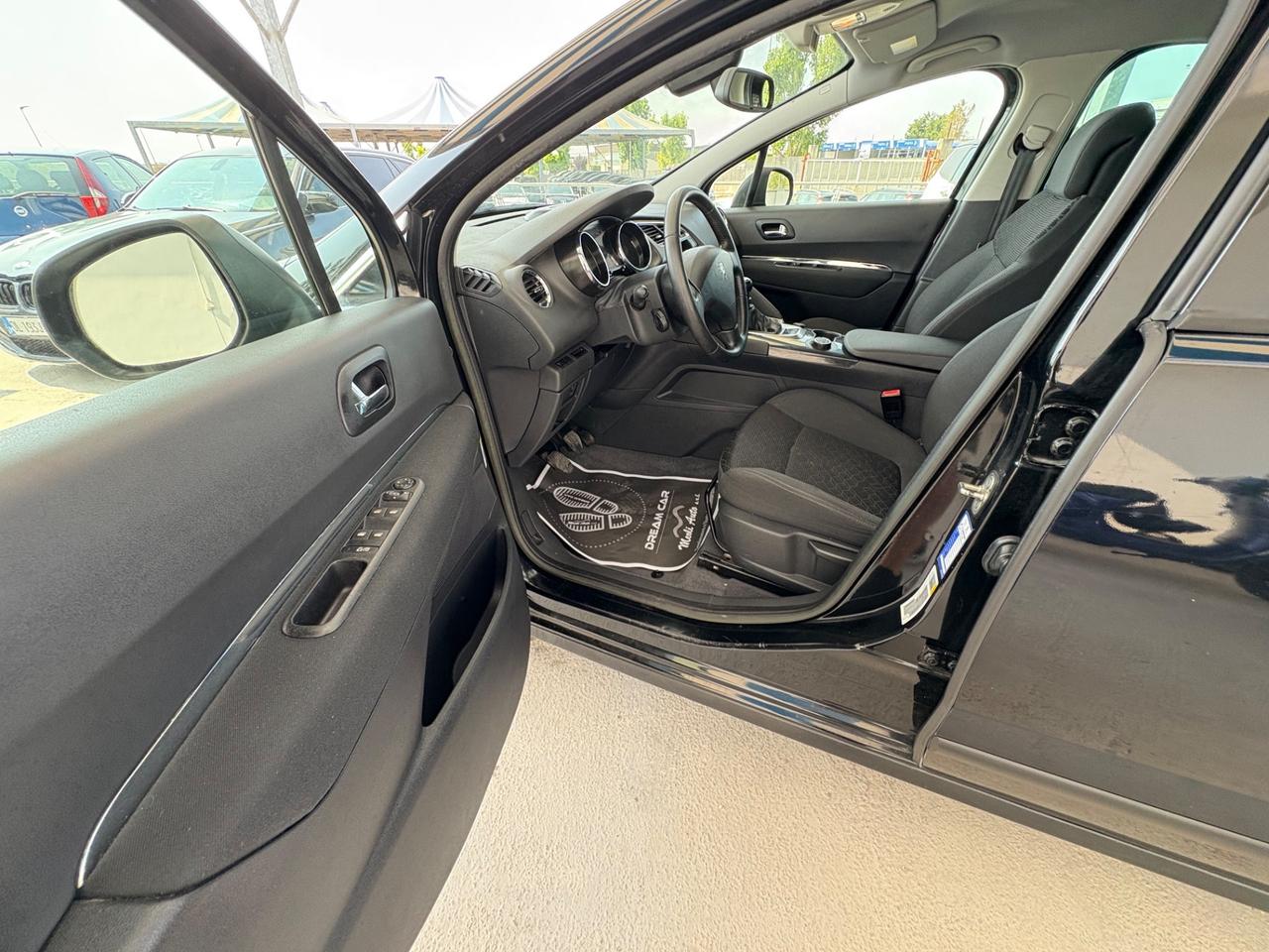Peugeot 3008 1.6 HDi 115CV Business