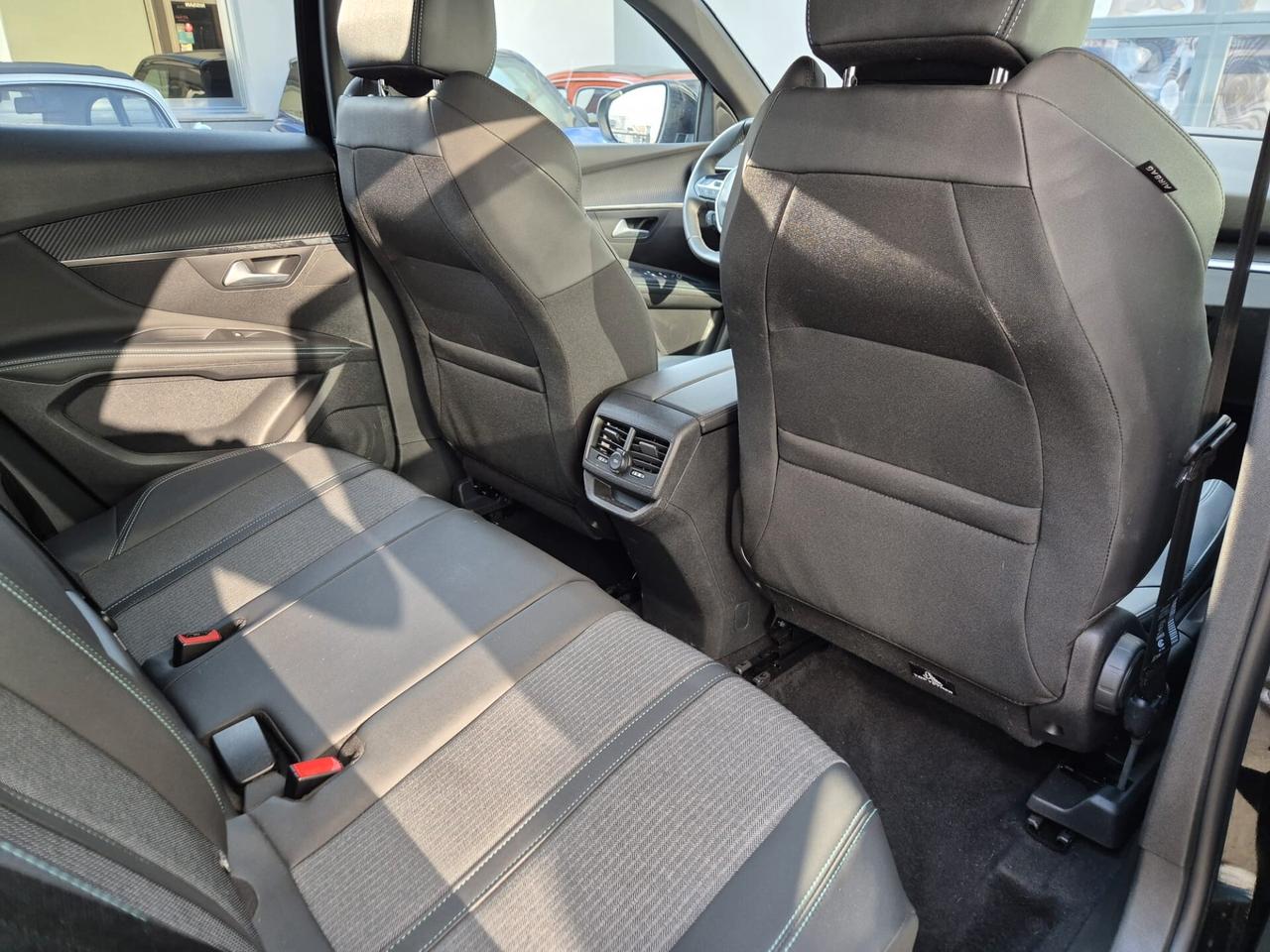 Peugeot 3008 BlueHDi 130cv EAT8 Allure
