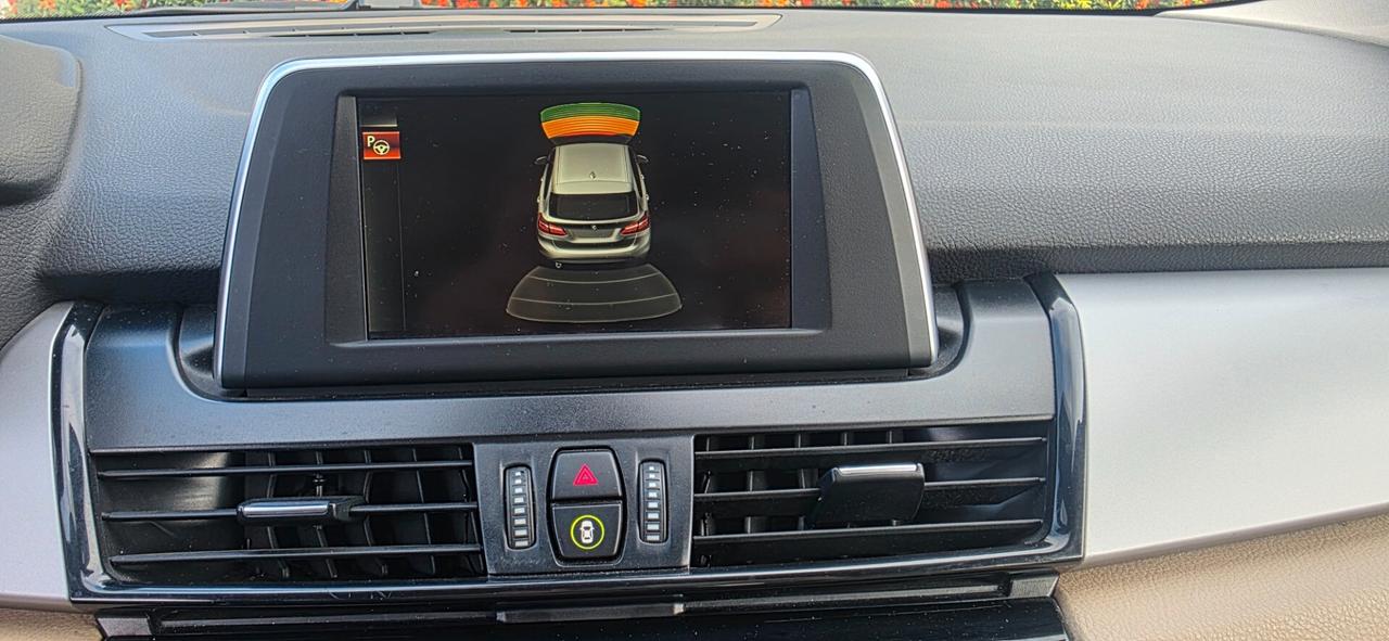 Bmw 216d Tourer Luxury neopatentati euro6b