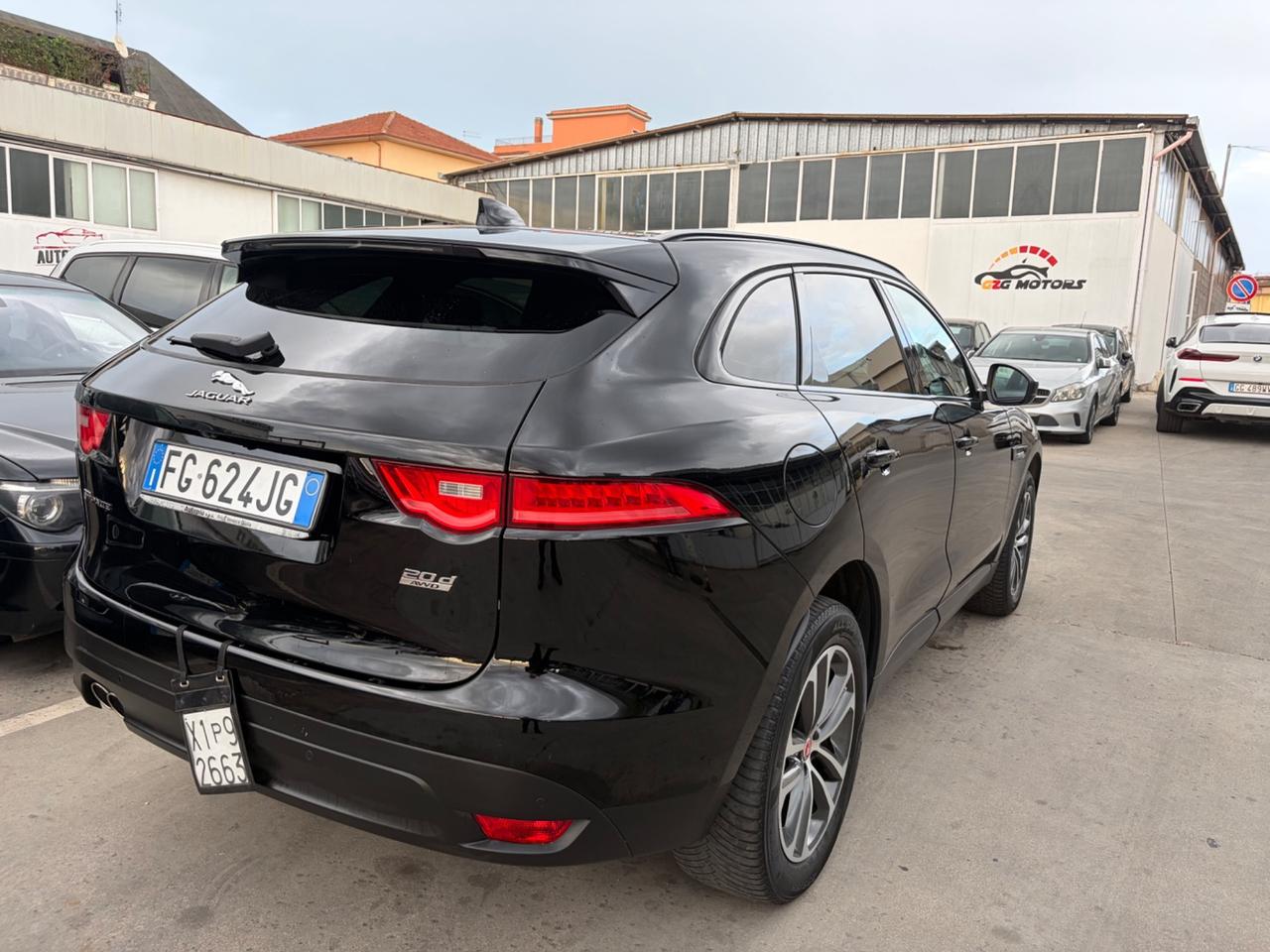 Jaguar F-Pace 2.0 D 180 CV R-Sport