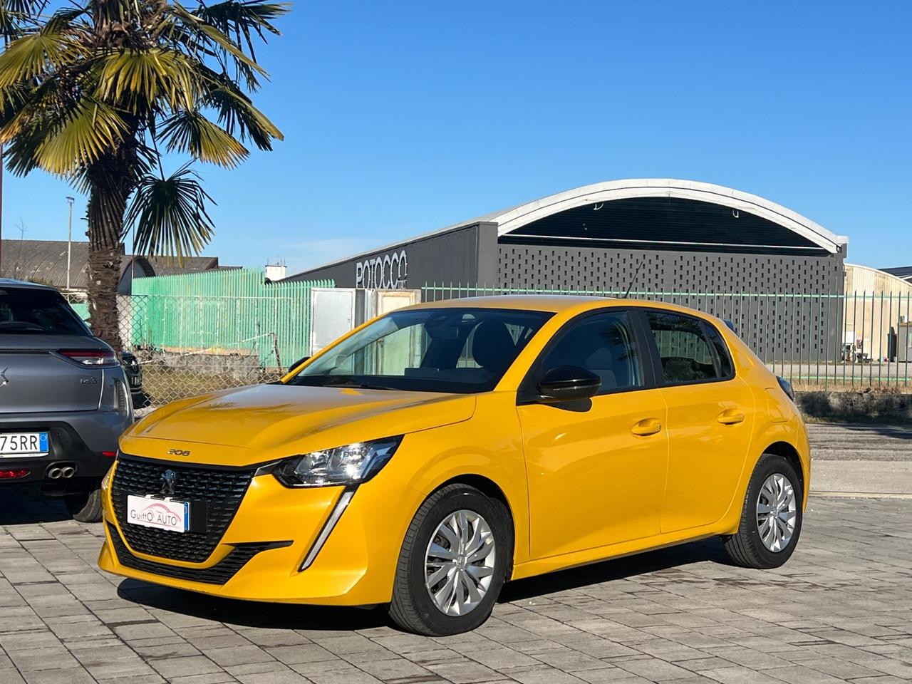 Peugeot 208 PureTech 75CV Active Neopatentati Finanziabile