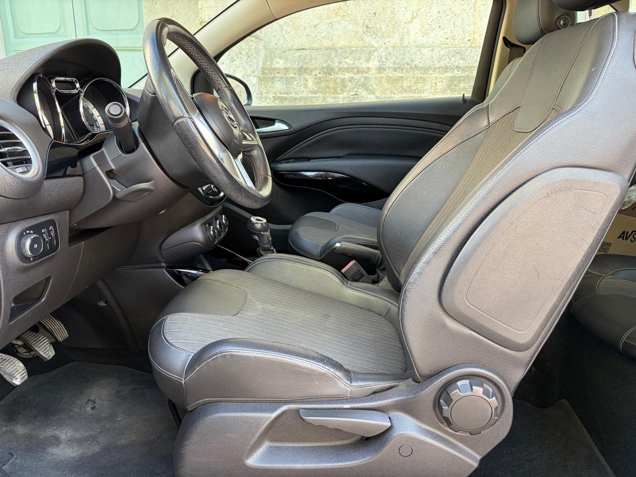 OPEL ADAM 1.2 benz limited edition