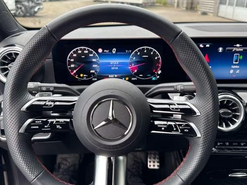Mercedes-Benz Classe A A 200 Premium AMG LED NAVI