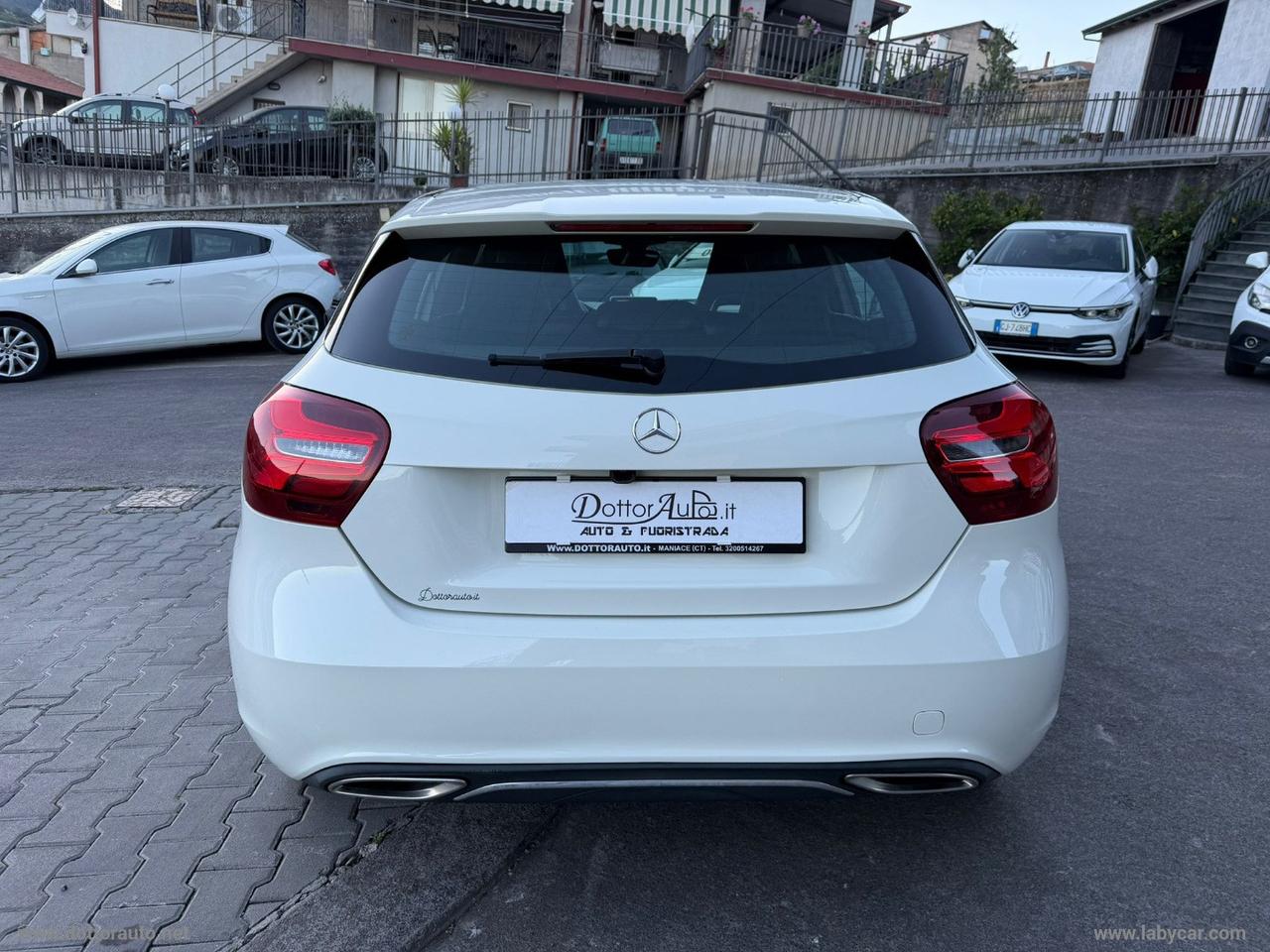 MERCEDES-BENZ A 180 d Premium
