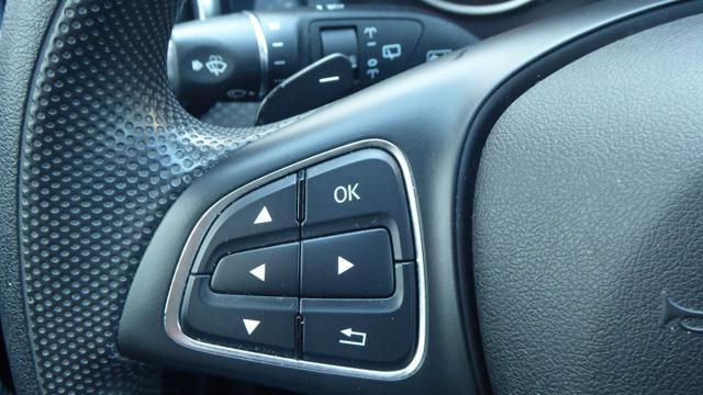 MERCEDES-BENZ A 160 d Automatic Business