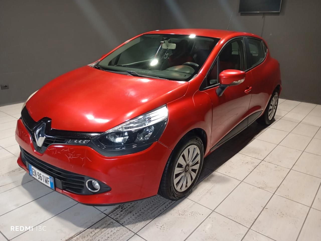 RENAULT CLIO DEL 2015 1500 DIESEL