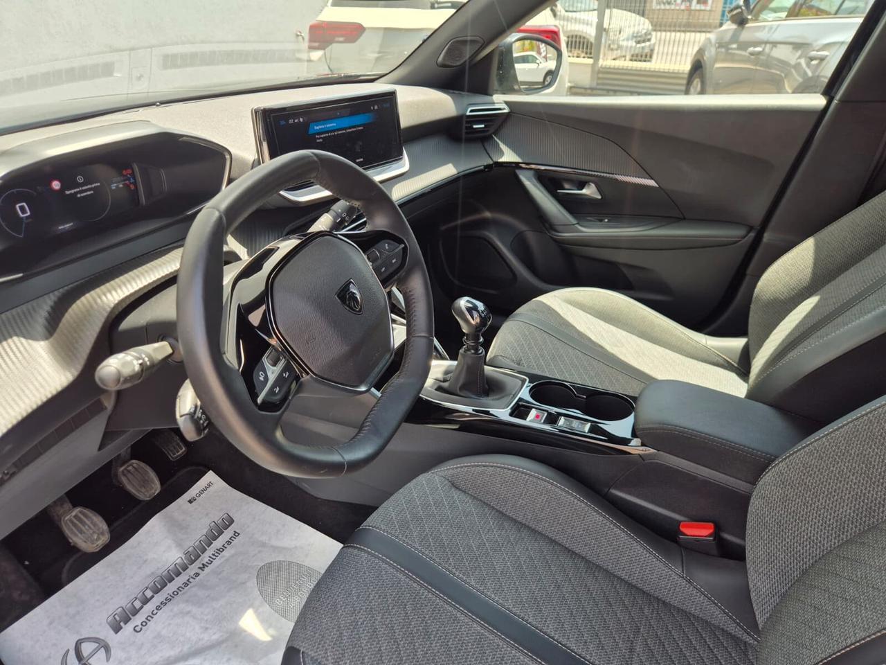 Peugeot 2008 Allure 1.2 100CV