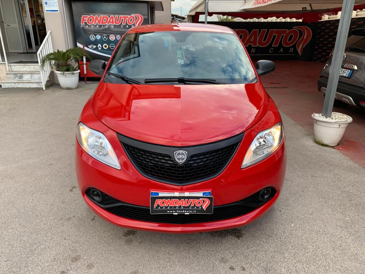Lancia Ypsilon 1.2 69 CV 5 porte Elefantino Blu