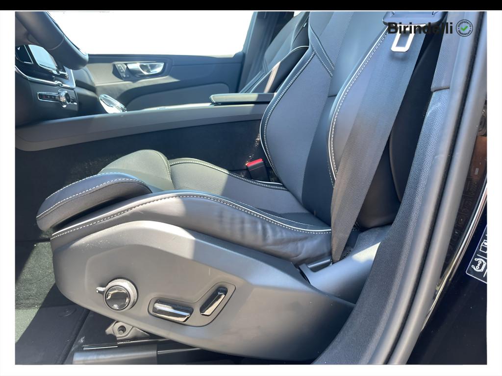 VOLVO XC60 (2017-->) - XC60 T6 Plug-in hybrid AWD automatico Ultra Black Edition