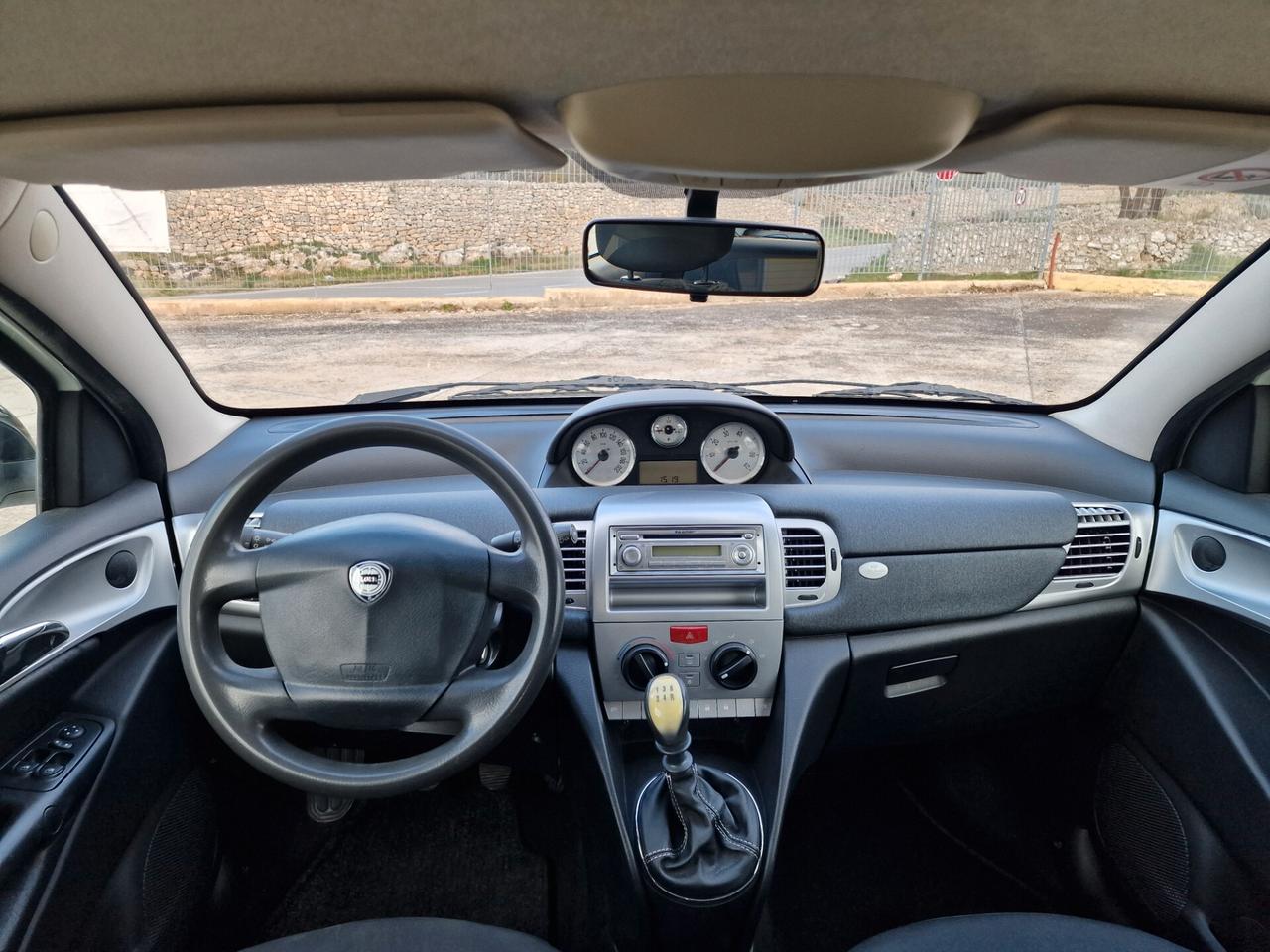 Lancia Ypsilon 1.2 69 CV Diva