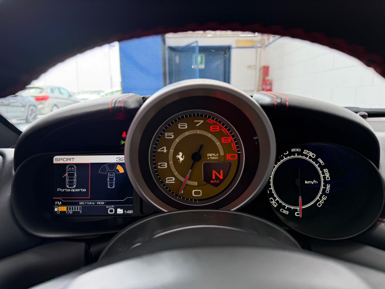 Ferrari California T DCT HANDLING SPECIALE 560CV