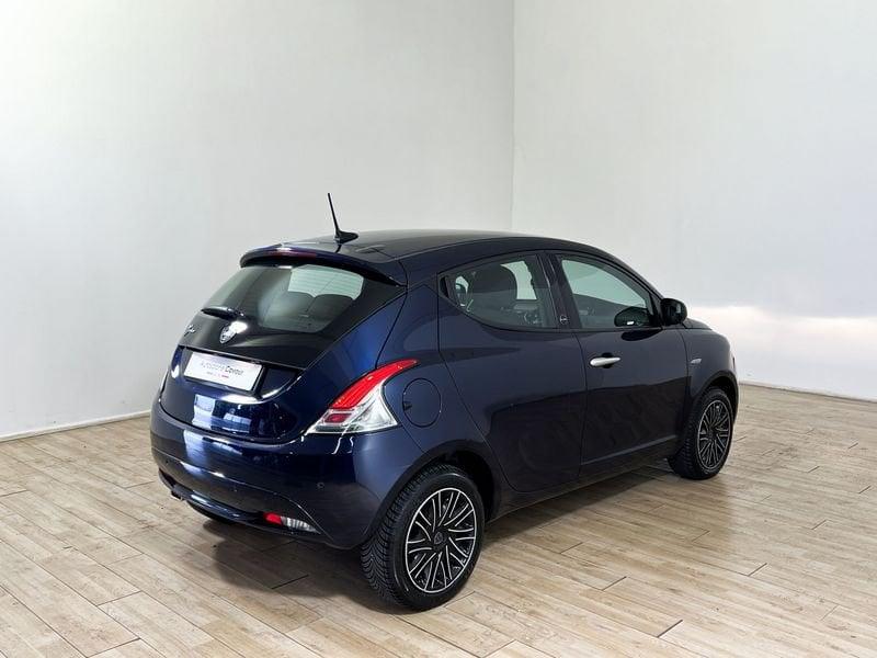 Lancia Ypsilon Ypsilon 1.2 Silver Gpl 69cv