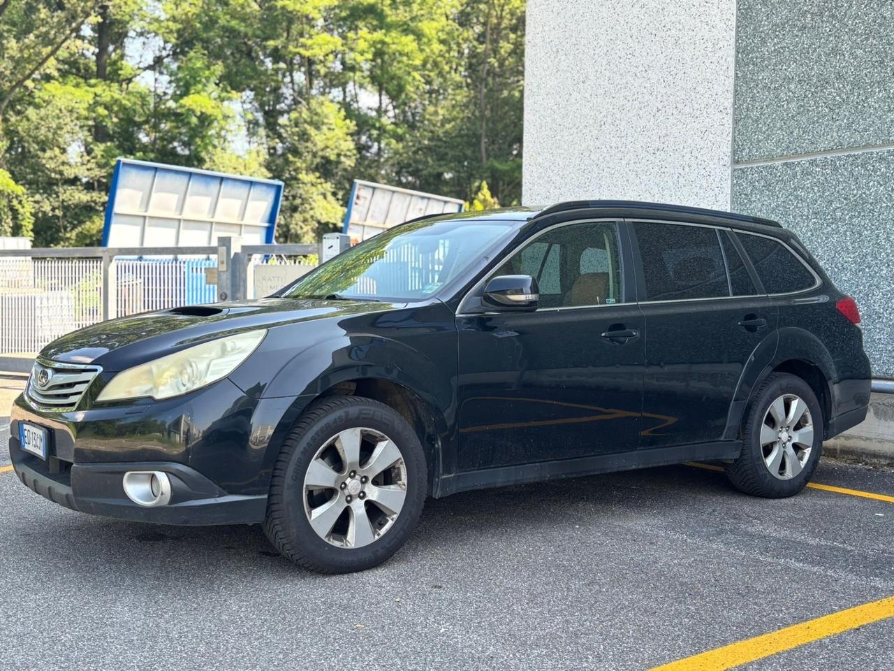 Subaru OUTBACK 2.0D Trend
