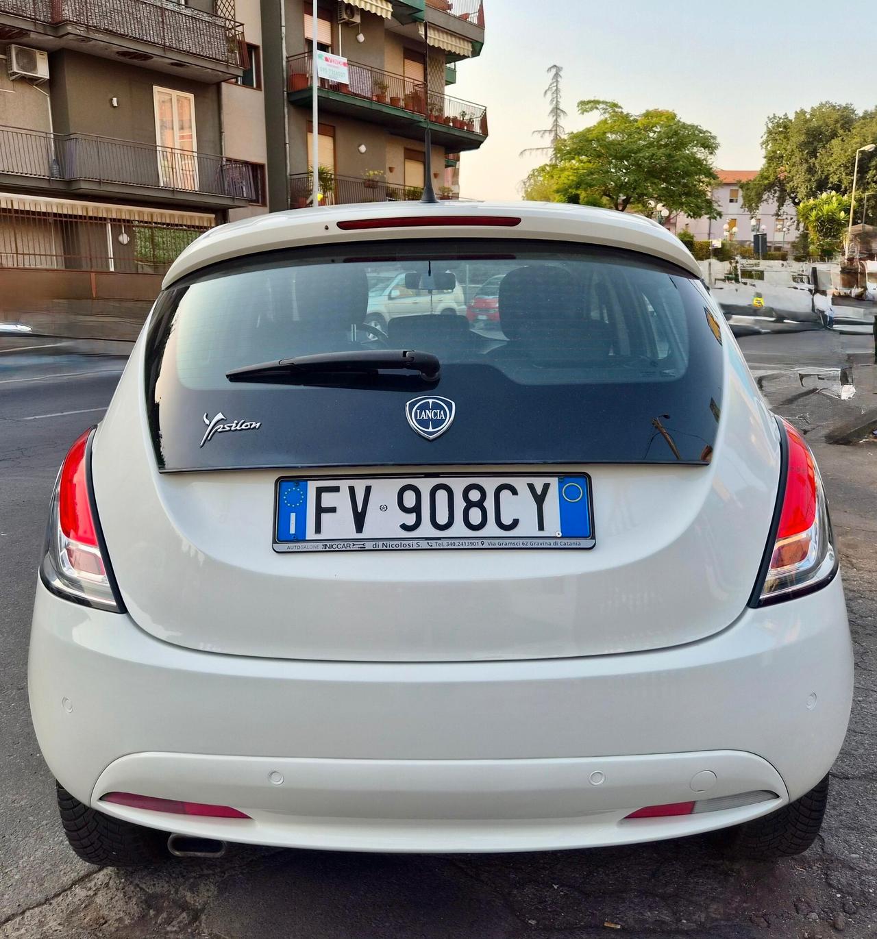 Lancia Ypsilon 1.2 69 CV 5 porte GPL Ecochic Gold